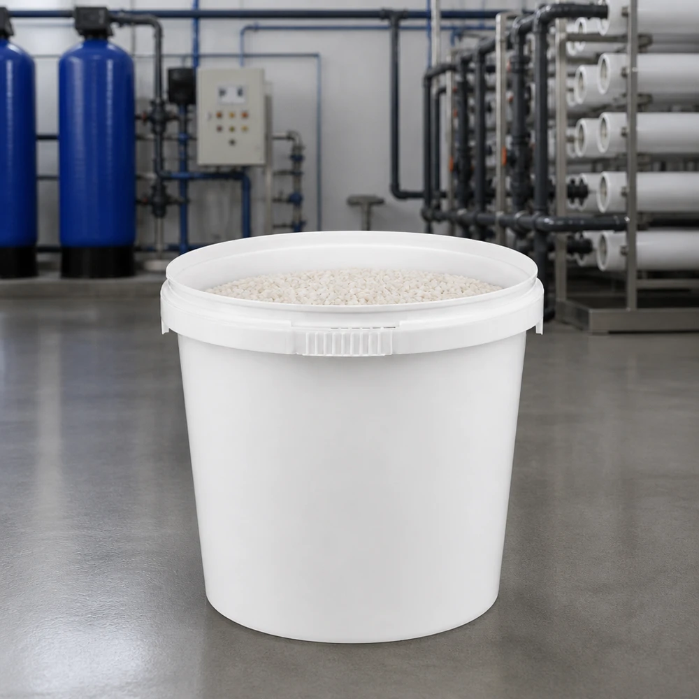Hygienischer PP Eimer 1 Liter Weiß ohne Deckel mit Filtersubstrat für Wasserbehandlung