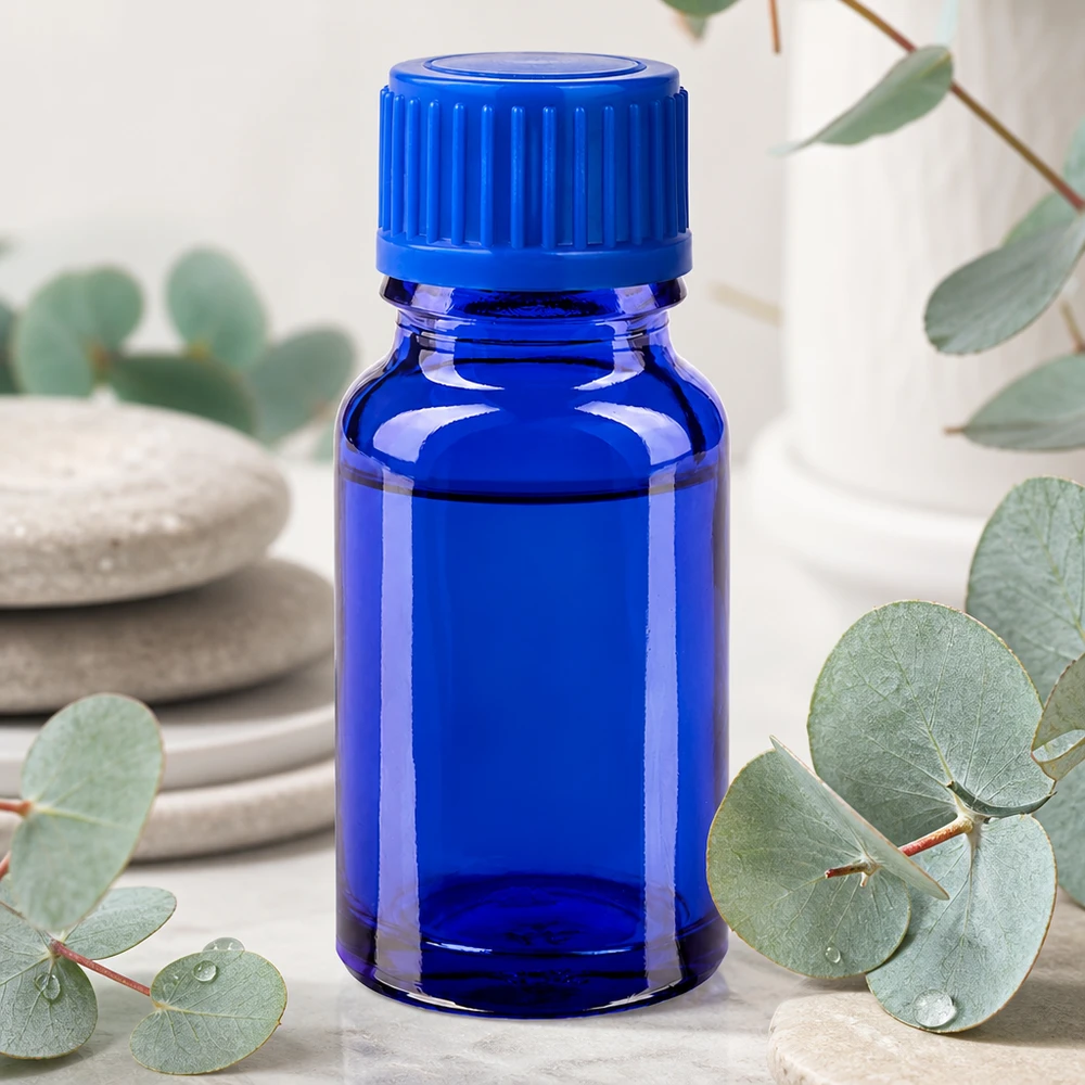 Stilvolle kobaltblaue 10ml Flasche mit glänzender Oberfläche für Premium Kosmetikprodukte