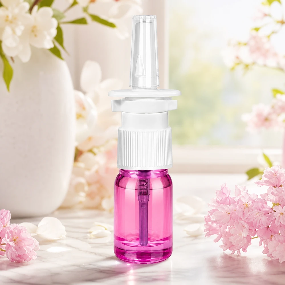 Elegante violette 5ml Sprayflasche mit matter Oberfläche und optimaler Sprühverteilung für Nasenpflege
