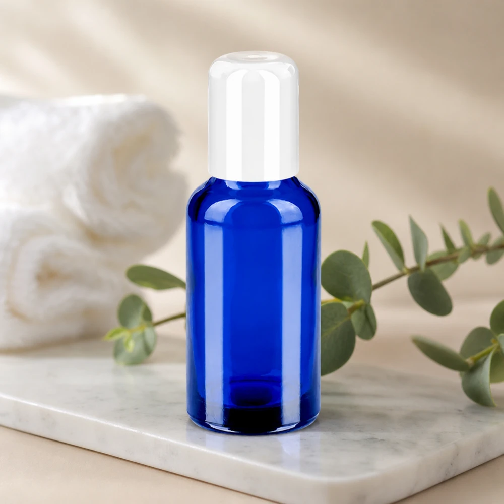 Vielseitige 30ml Roll-On Flasche in Apothekerqualität mit weissem Verschluss für DIY Kosmetik