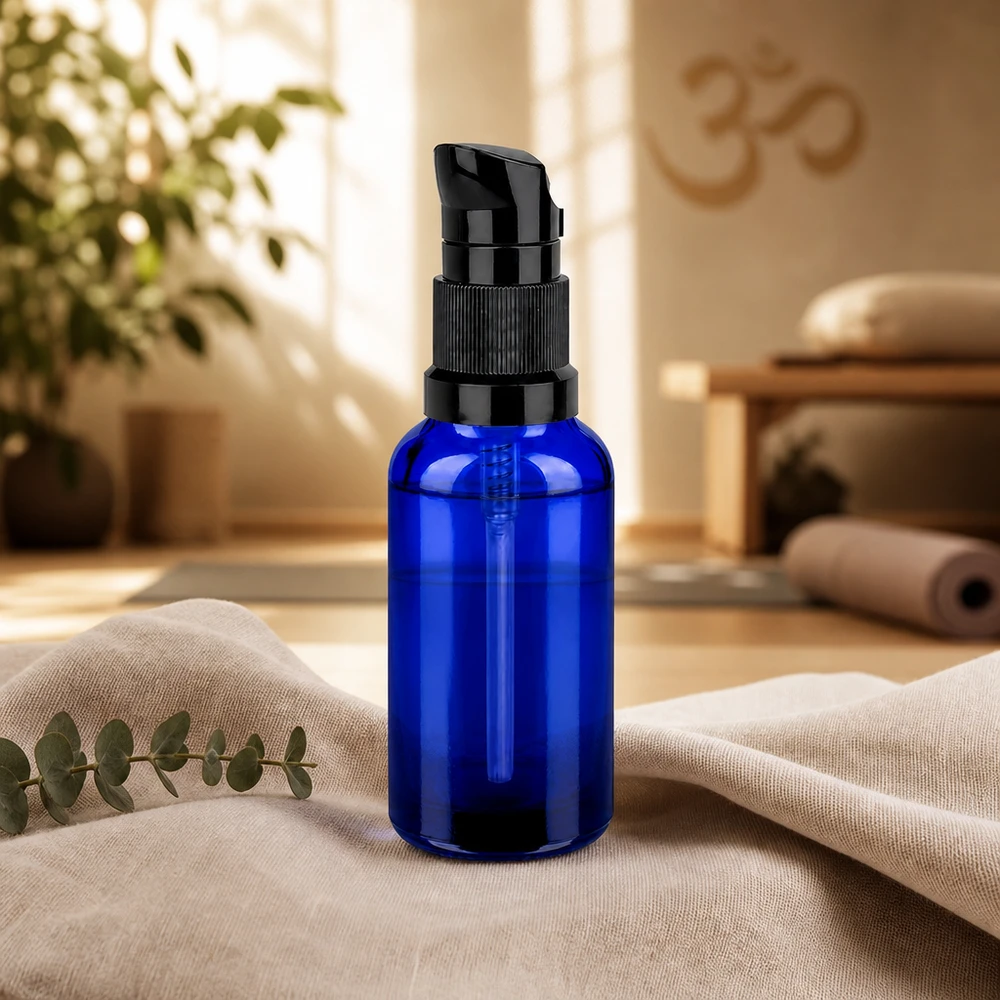 30ml Pumpflasche schwarz Standardverschluss BlueLine UT18/30 Apothekerflasche 30ml in Blau mit schwarzem Pumpverschluss für hygienische Produktentnahme