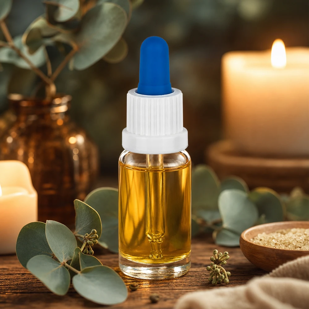 10ml Pipettenflasche weiß/blau Originalitätsverschluss ClearLine UT18/10 10ml Pipettenflasche weiss blau mit gelbem Naturöl auf rustikalem Holz mit Kräuterdeko