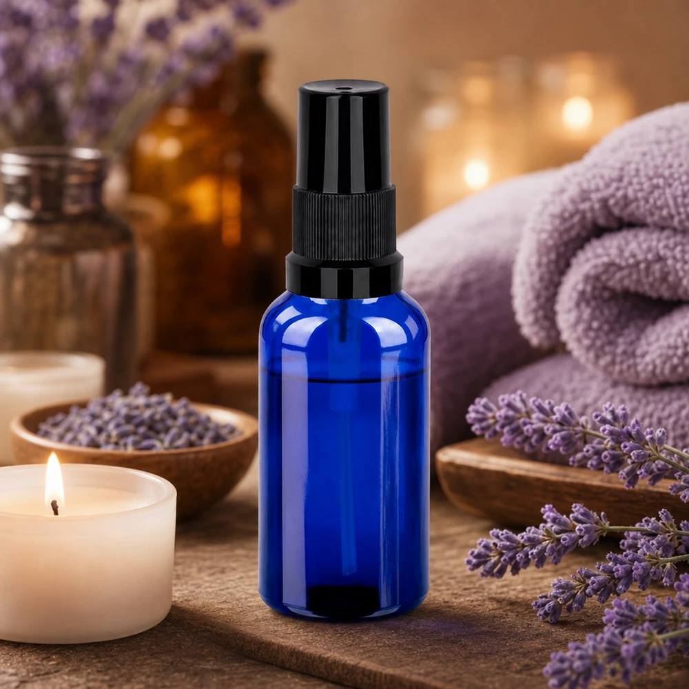 30ml Sprayflasche schwarz Standardverschluss BlueLine UT18/30 Elegante 30ml Sprayflasche blau-schwarz für hochwertige Essenzen und Naturkosmetik