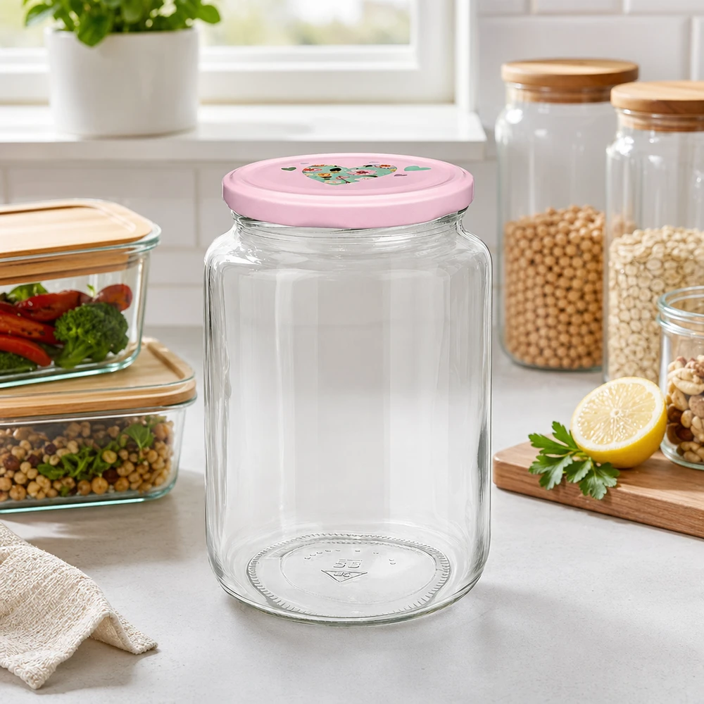 Vorratsglas 795ml in Küche mit rosa Herzdeckel für Lebensmittelaufbewahrung neben anderen Glasbehältern