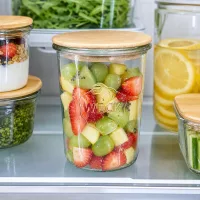 WECK Sturzglas 850ml RR100 Holzdeckel Kühlschrank Obstsalat Meal Prep frische Früchte Kiwi Erdbeeren Aufbewahrung