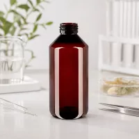 Braune PET Flasche 1000ml mit zylindrischer Form und abgerundeten Kanten ohne Etikette