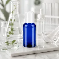 Praktische 30ml Glasflasche BlueLine Serie mit tropffreiem Roll-On Auftrag für unterwegs