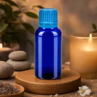 Stilvolle blaue 30ml Flasche mit kindersicherem Verschluss für den Hausgebrauch