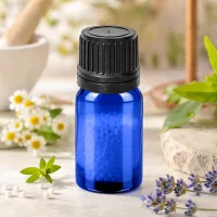 Kleine 5ml Tropfflasche BlueLine Serie mit schwarzem Verschluss für exakte Portionierung