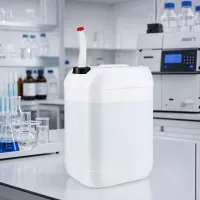 Stabiler Flüssigkeitsbehälter 25 Liter mit Flex-Auslaufrohr für präzises Dosieren im Labor