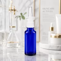 Hochwertige Nasensprayflasche 30ml kobaltblau weißer Pumpkopf klare Applikatorspitze