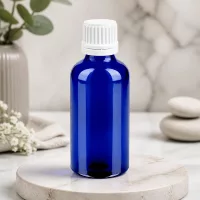 Premium 50ml BlueLine Glasflasche mit kindersicherem weißem Verschluss für Heilpraktiker
