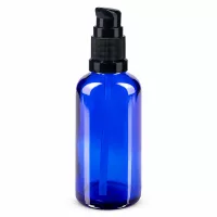 Hochwertige 50ml Pumpflasche aus blauem UV-Schutzglas mit schwarzem Aufsatz