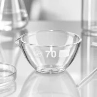 Ergonomische 60ml Abdampfschale mit seitlichem Ausguss für tropffreies Umfüllen und sichere Handhabung