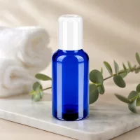 Vielseitige 30ml Roll-On Flasche in Apothekerqualität mit weissem Verschluss für DIY Kosmetik
