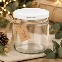 UNiTWIST Runda212 festlich dekoriert mit Jute-Schleife und Geschenkanhänger als Weihnachtsgeschenk mit weißem TO66 Decke