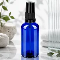 Kompakte STD BlueLine 50ml Flasche mit schwarzem Sprühsystem für mobile Anwendungen unterwegs