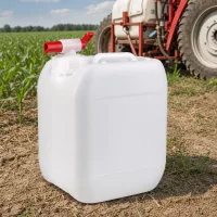 Robuster 5 Liter Kanister mit einhändigem Auslaufhahn für präzises Dosieren im Außeneinsatz