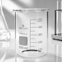 Becherglas 600ml Borosilikat niedrige Form UNiTWIST mit rechteckigem Beschriftungsfeld und Skala