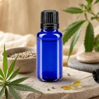 Apothekerflasche 20ml in Blau mit schwarzem Schraubdeckel ideal für Naturheilkunde und Aromatherapie