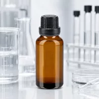 Klassische 20ml Medizinflasche aus Braunglas mit schwarzem Originalitätsverschluss schmal