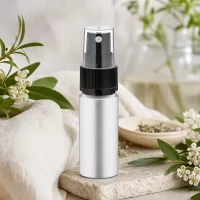 20ml Aluflasche mit Pumpsprüher in edler gebürsteter Optik für hochwertige Beauty-Produkte