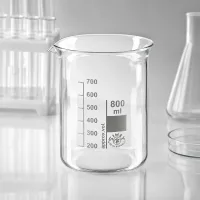 Laborbecher 800ml aus Borosilikatglas mit präziser Volumenskala für exakte Dosierung