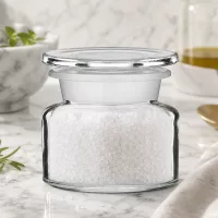 Apothekerflasche Weithals 50 ml aus Klarglas mit Meersalz als stilvolle Küchenaufbewahrung