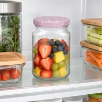 205ml Rundglas mit rosa BasicSeal Punktedeckel im Kühlschrank zur Aufbewahrung von frischem Obst und Gemüse