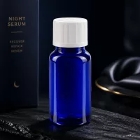 Blaue Apothekerfl 10ml mit weißem Schraubverschluss als Verpackung für Recover Repair Serum