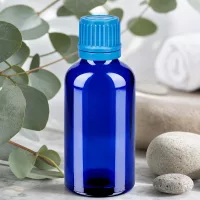 Elegante kobaltblaue 50ml Flasche mit Kindersicherung perfekt für DIY-Mischungen und Tinkturen