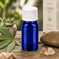 Handliche 5ml Portionsflasche in Kobaltblau mit kindersicherem 11mm Schraubverschluss weiß