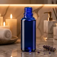 Leere blaue Tropfflasche ApoGlas 30ml mit engem Hals für präzises Dosieren